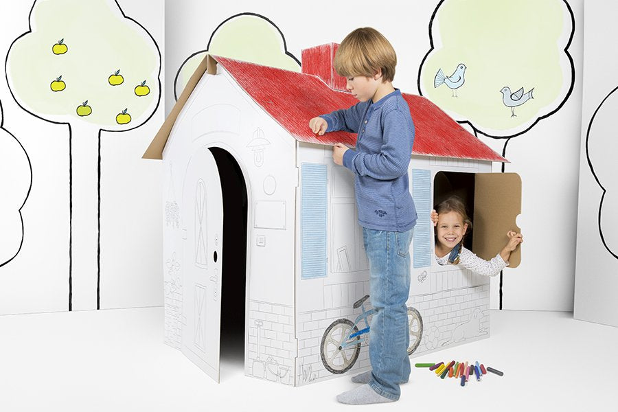 Krāsojamā kartona māja
