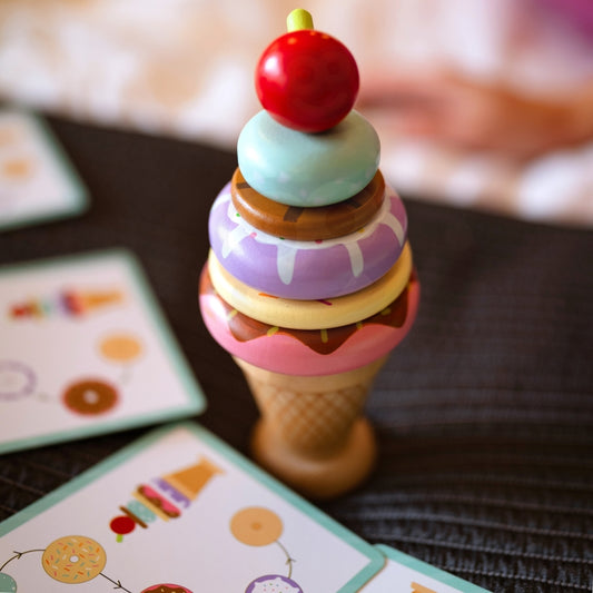 Koka saldējums "Making an Ice Cream"