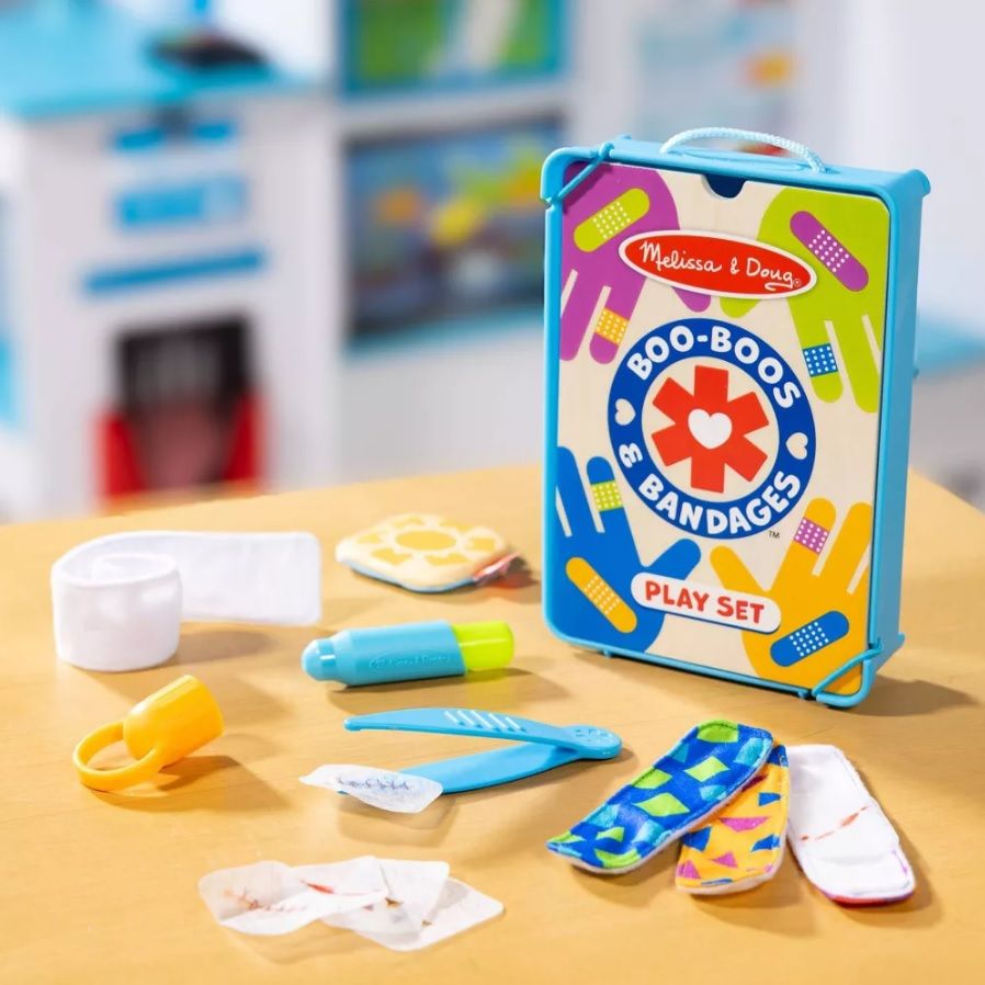 Игровой набор первой помощи "Boo-Boos & Bandages"