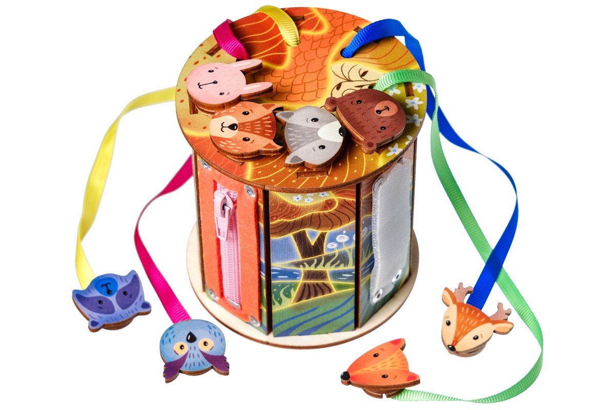 Montesori bizibords "Pasaku mežs"