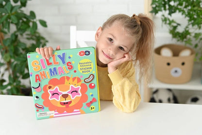 Uzlīmju grāmata "Silly Animals"
