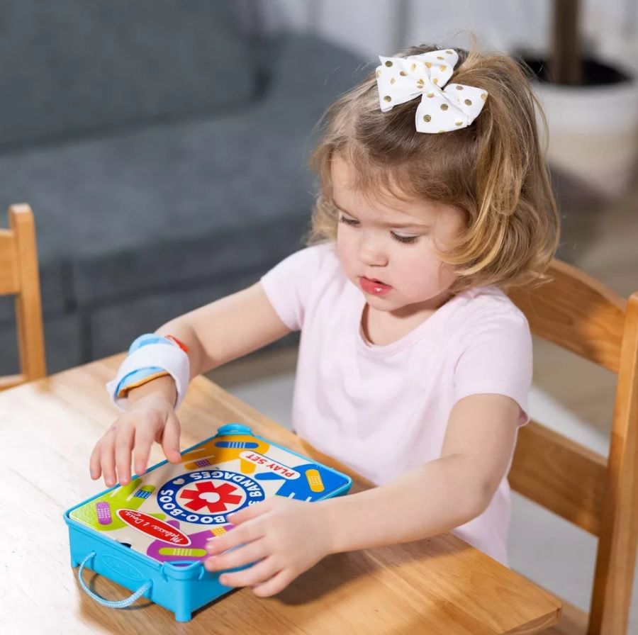 Игровой набор первой помощи "Boo-Boos & Bandages"