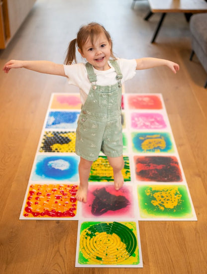Sensorie paklājiņi ar šķidrumu "Liquid Sensory Mats" (4 gab.)