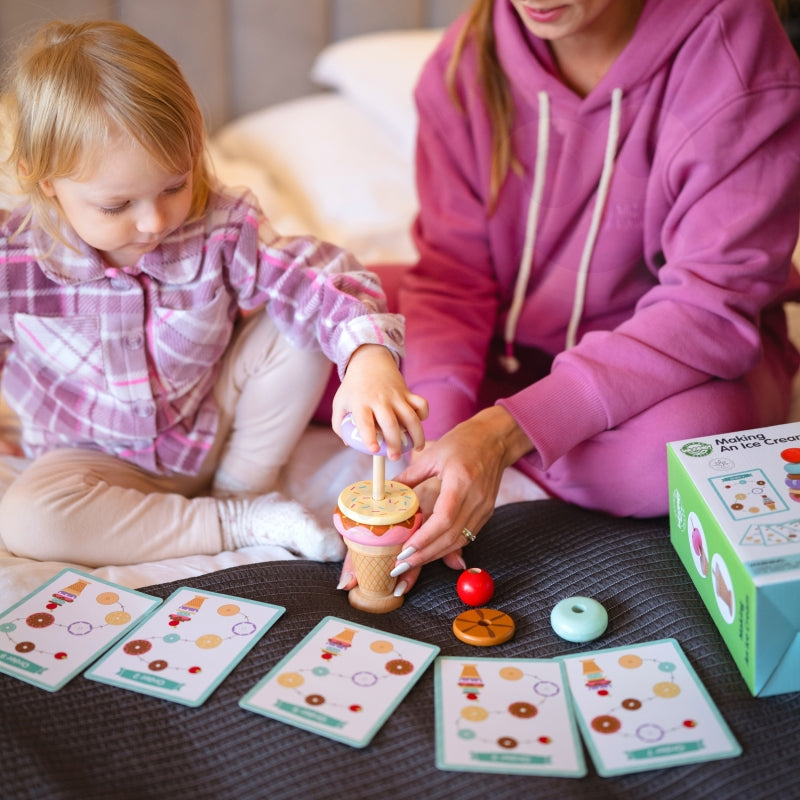 Koka saldējums "Making an Ice Cream"