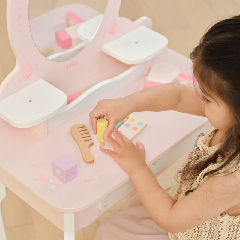 Kosmētikas galdiņš (44782)